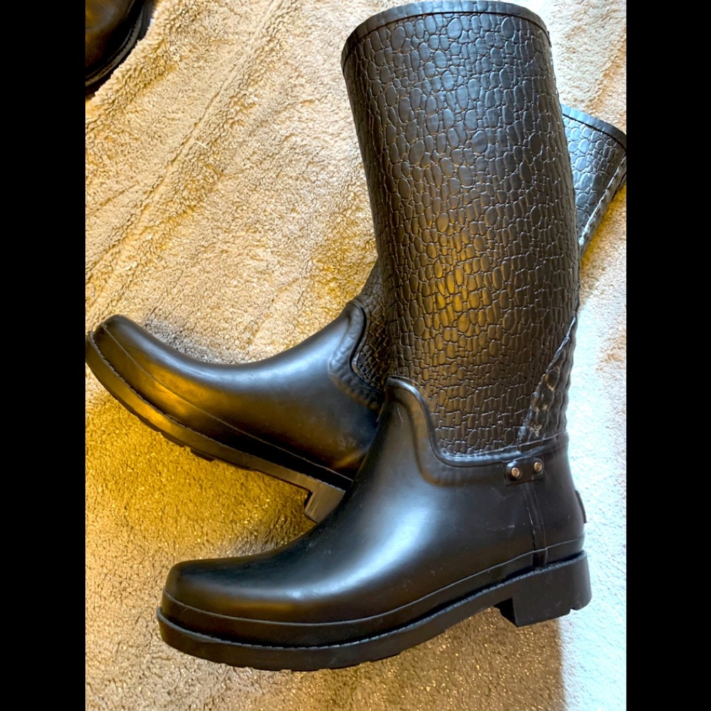 Rain boots